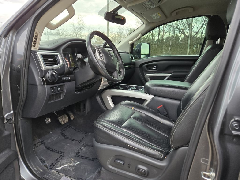 Nissan Titan XD SV 4WD Diesel 2017