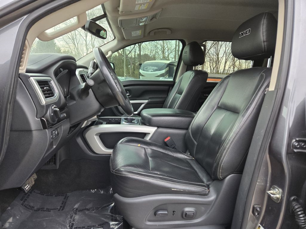 Nissan Titan XD SV 4WD Diesel 2017