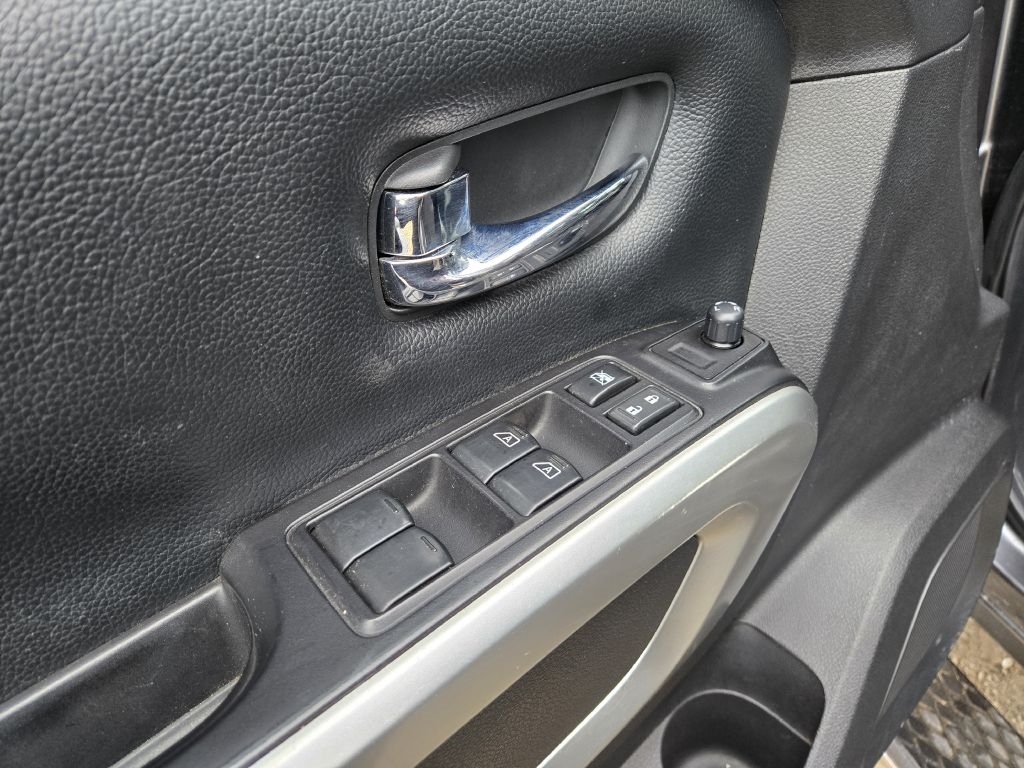 Nissan Titan XD SV 4WD Diesel 2017