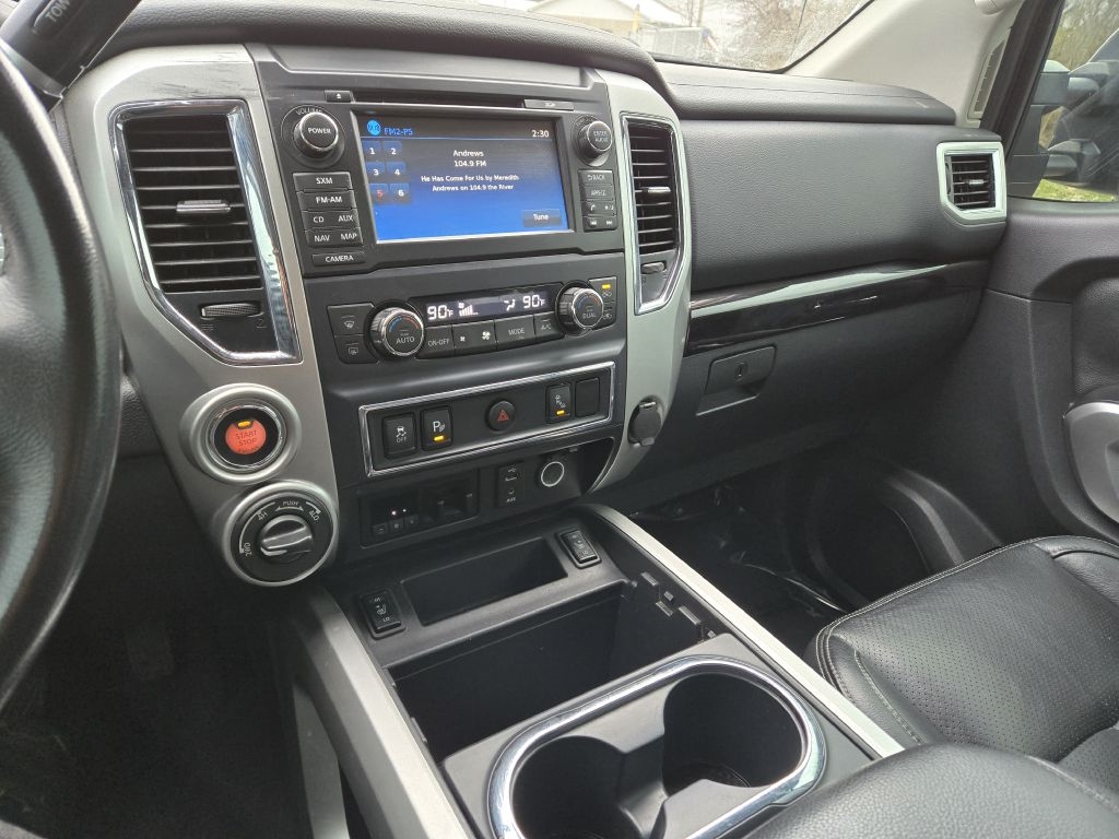 Nissan Titan XD SV 4WD Diesel 2017