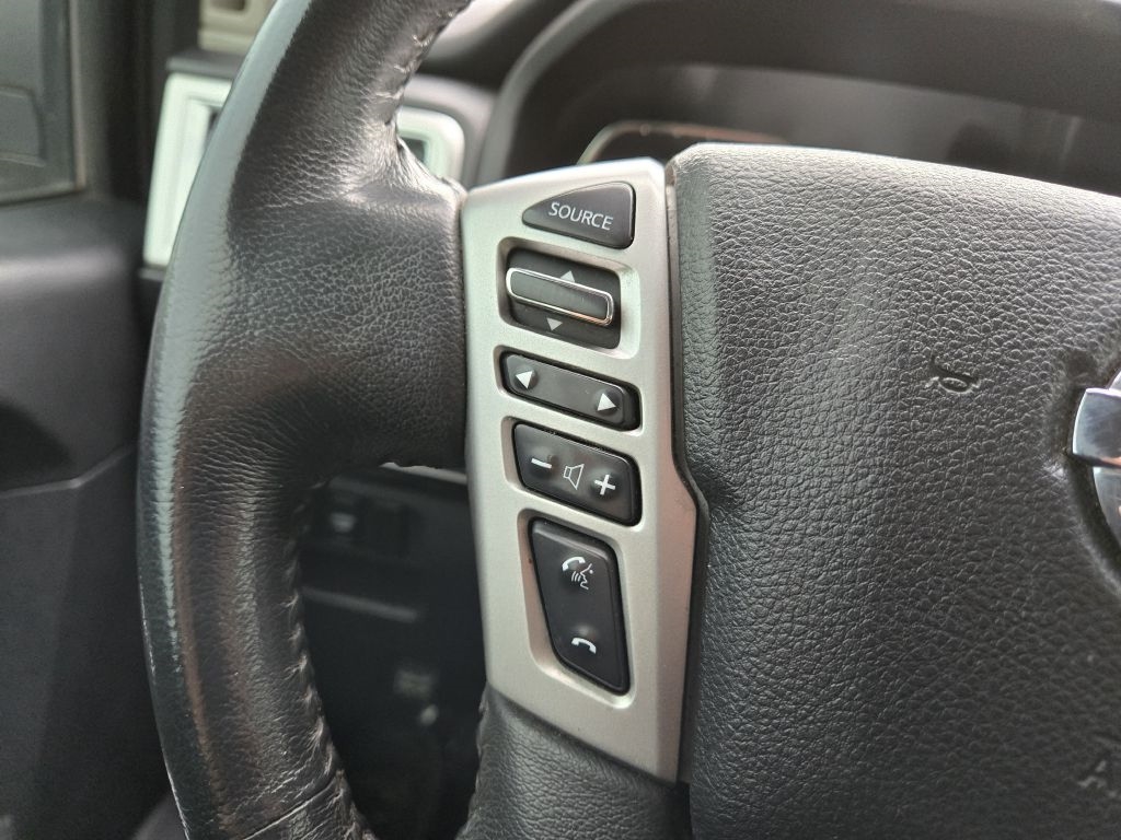 Nissan Titan XD SV 4WD Diesel 2017