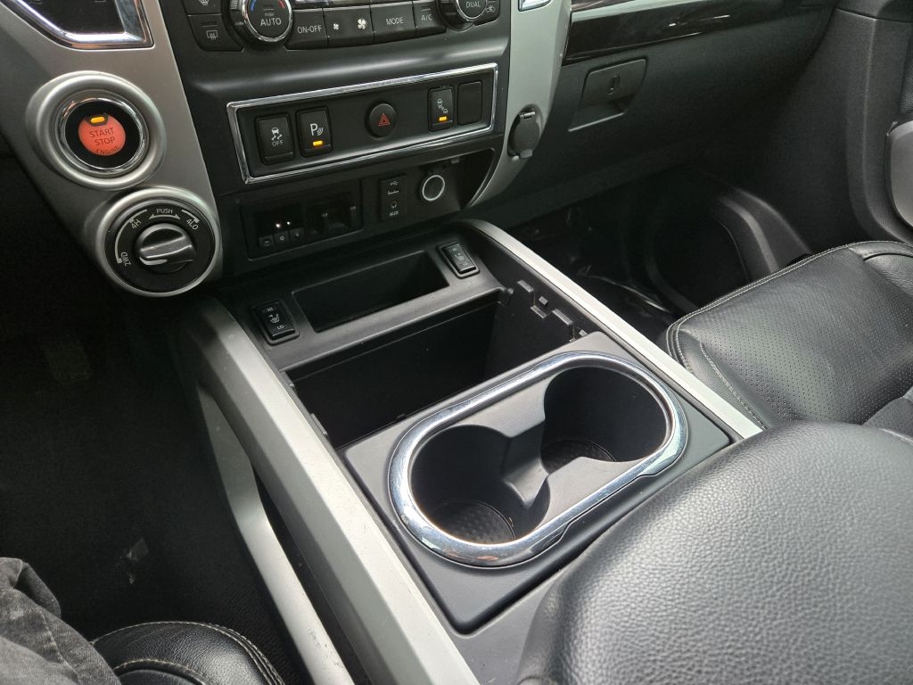 Nissan Titan XD SV 4WD Diesel 2017