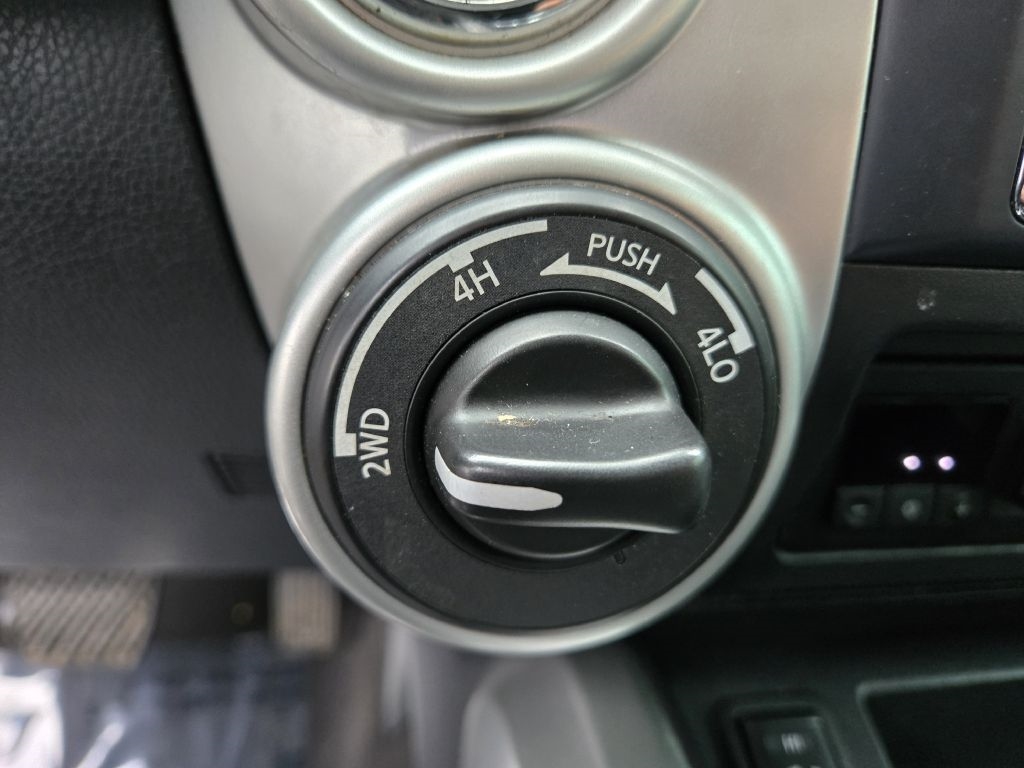 Nissan Titan XD SV 4WD Diesel 2017