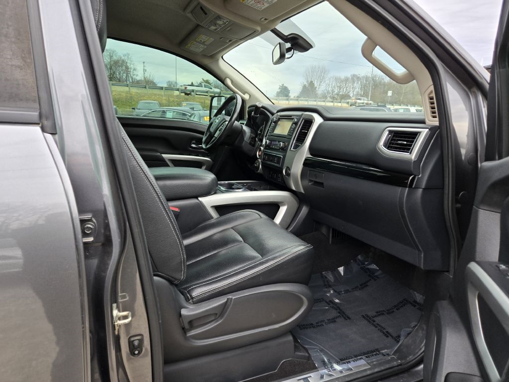 Nissan Titan XD SV 4WD Diesel 2017