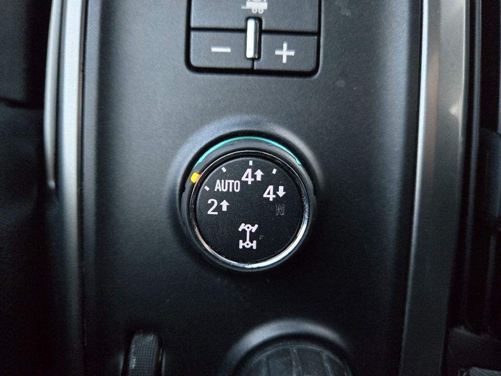 Chevrolet Silverado 1500 LT Crew Cab 4WD 2015