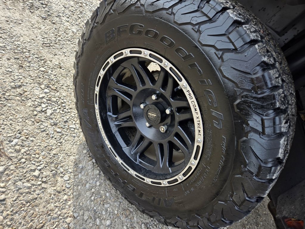 Jeep Wrangler Sport 4WD 2011