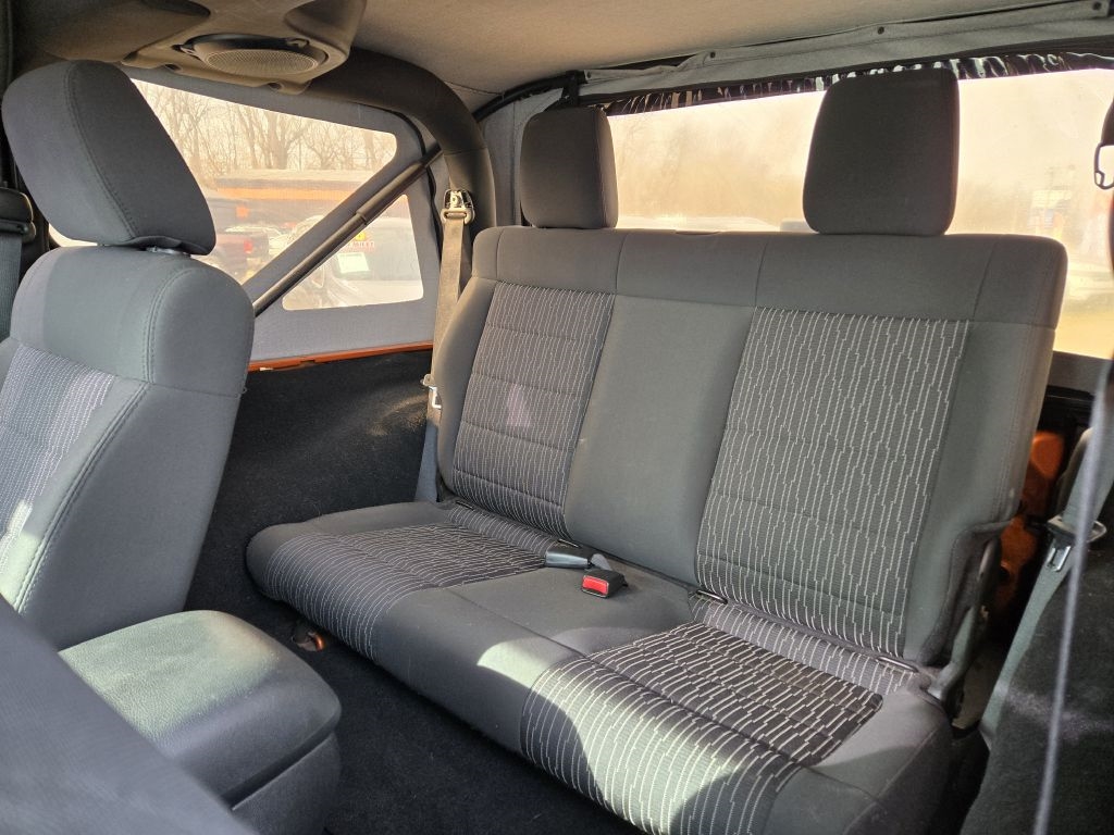 Jeep Wrangler Sport 4WD 2011