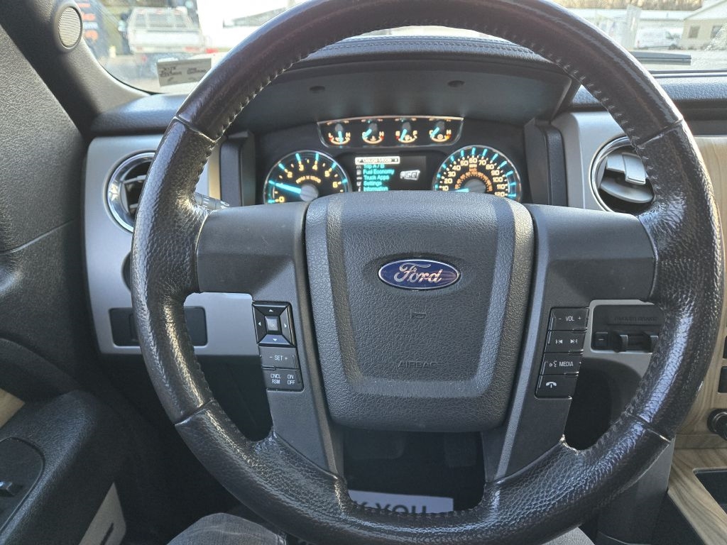 Ford F-150 Lariat SuperCrew 6.5-ft. Bed 4WD 2011