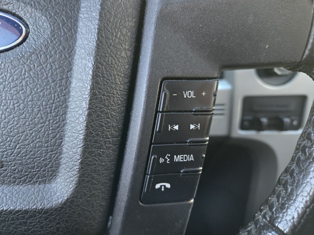 Ford F-150 Lariat SuperCrew 6.5-ft. Bed 4WD 2011