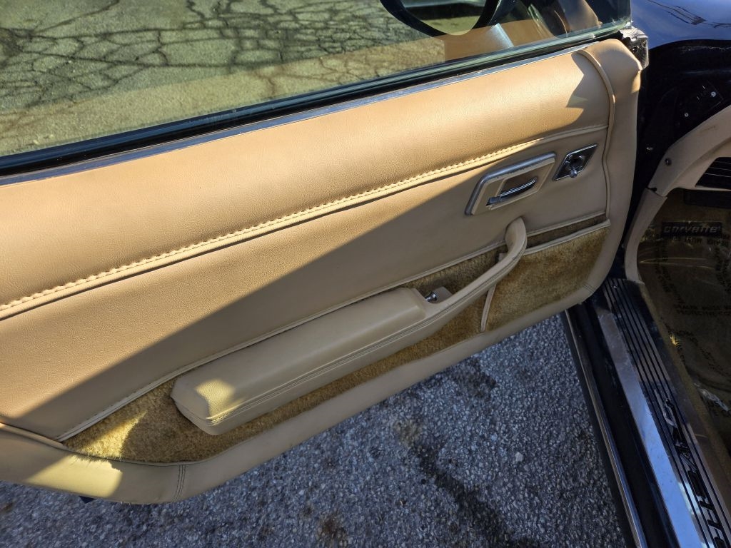 Chevrolet Corvette  1979