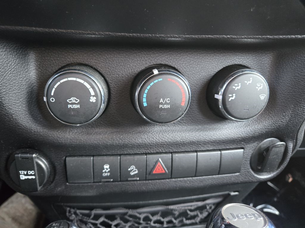 Jeep Wrangler Unlimited Sport 4WD 2017