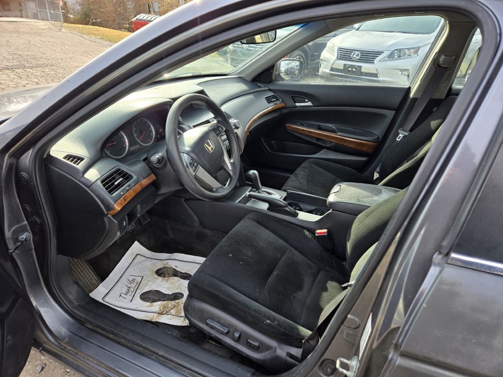 Honda Accord EX Sedan AT 2011