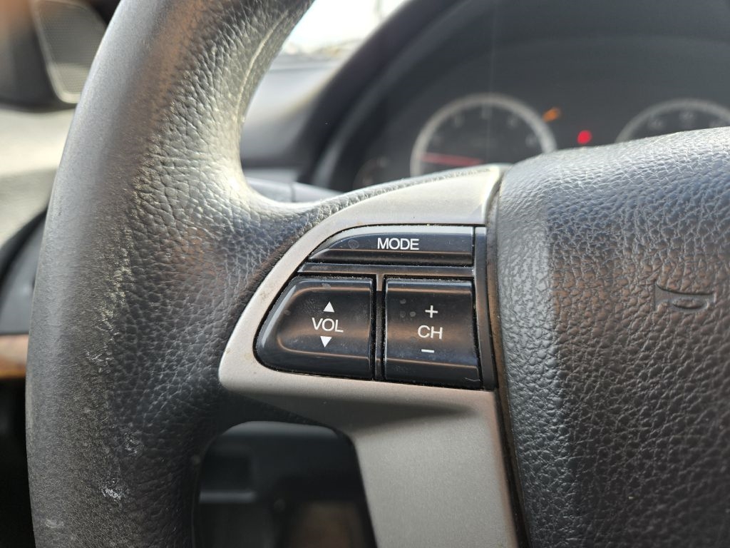 Honda Accord EX Sedan AT 2011