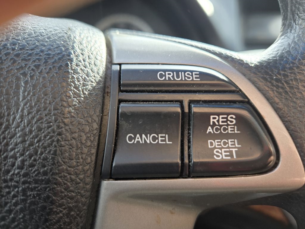 Honda Accord EX Sedan AT 2011