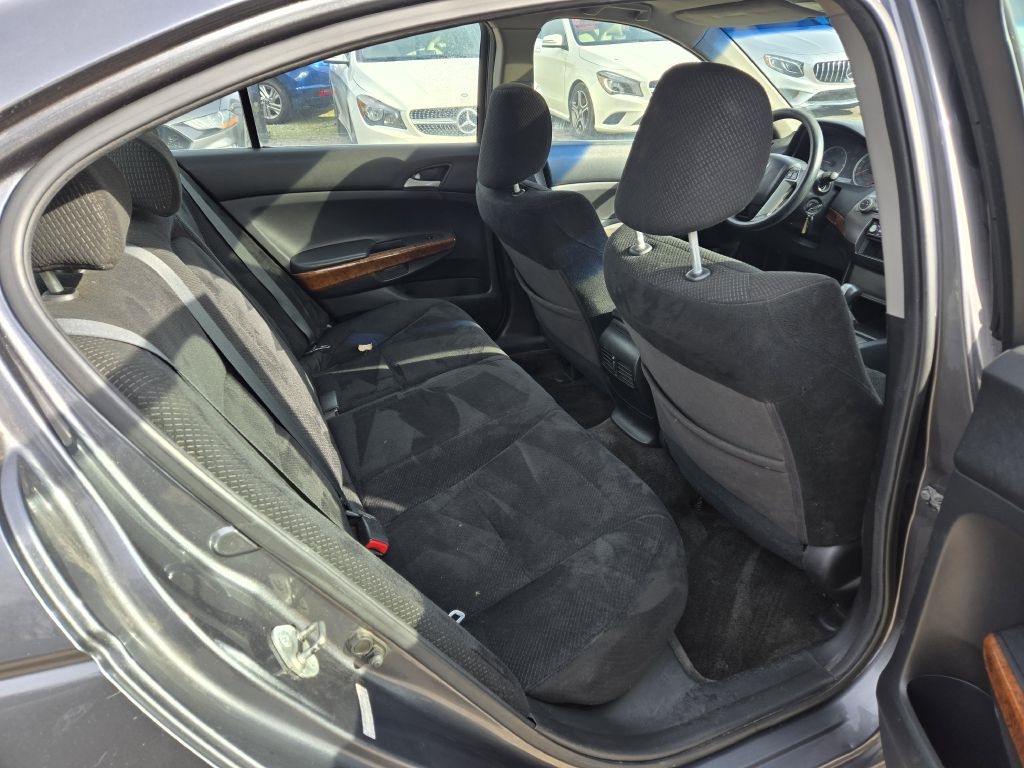 Honda Accord EX Sedan AT 2011