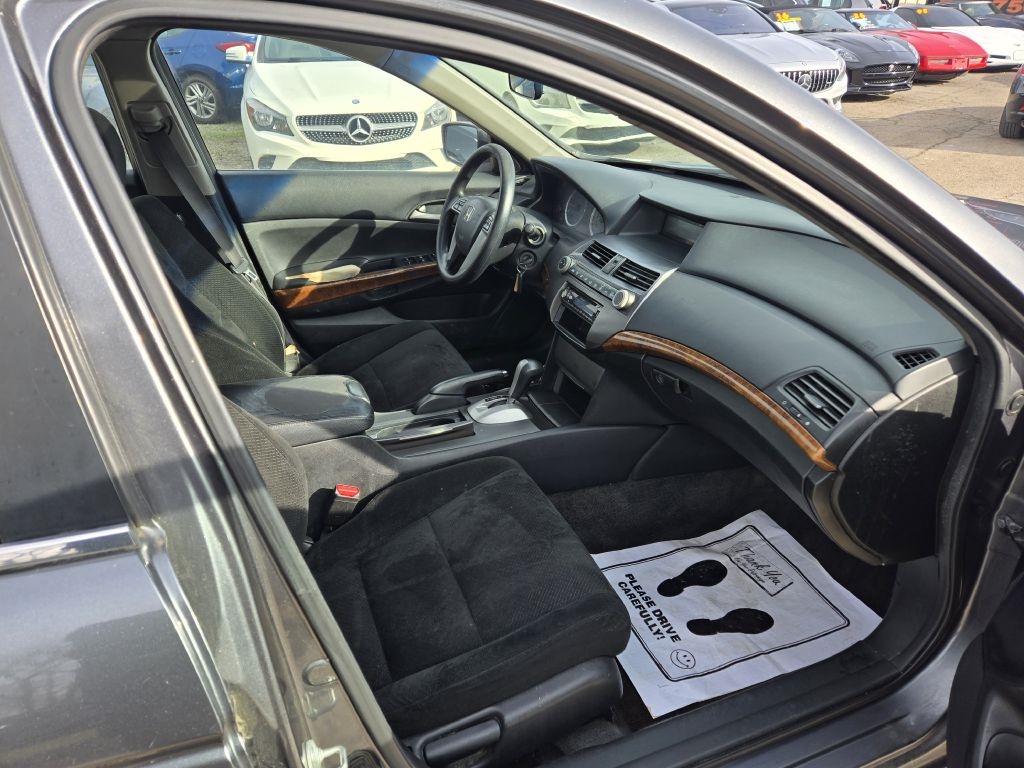 Honda Accord EX Sedan AT 2011