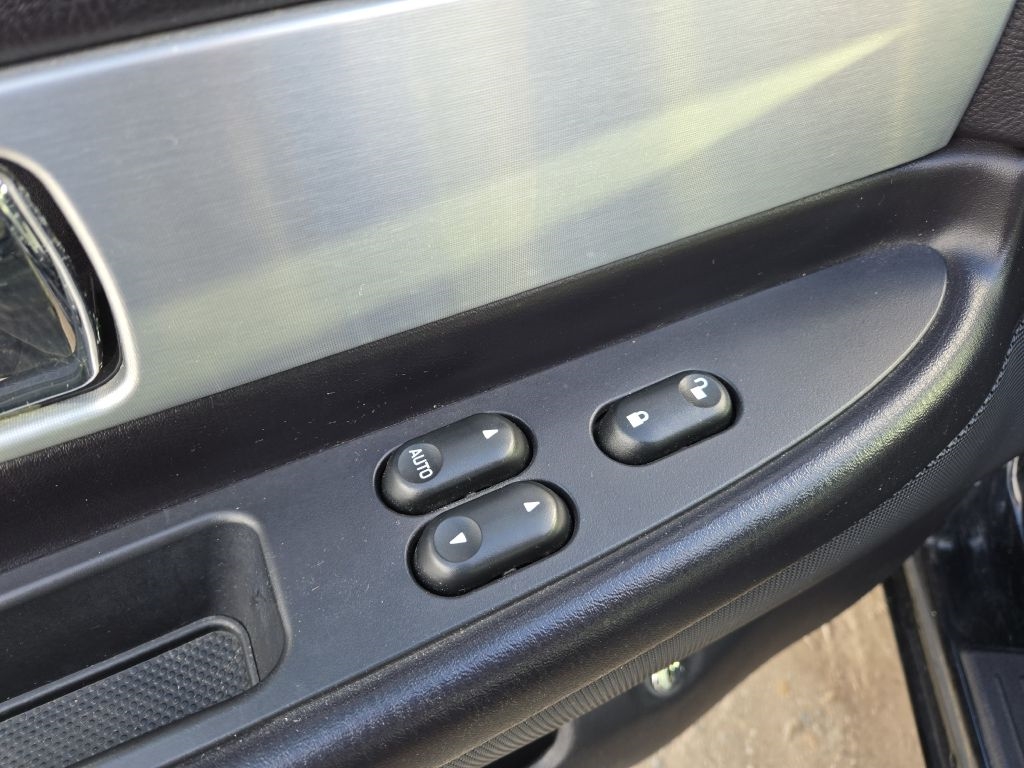 Ford Thunderbird Deluxe 2003