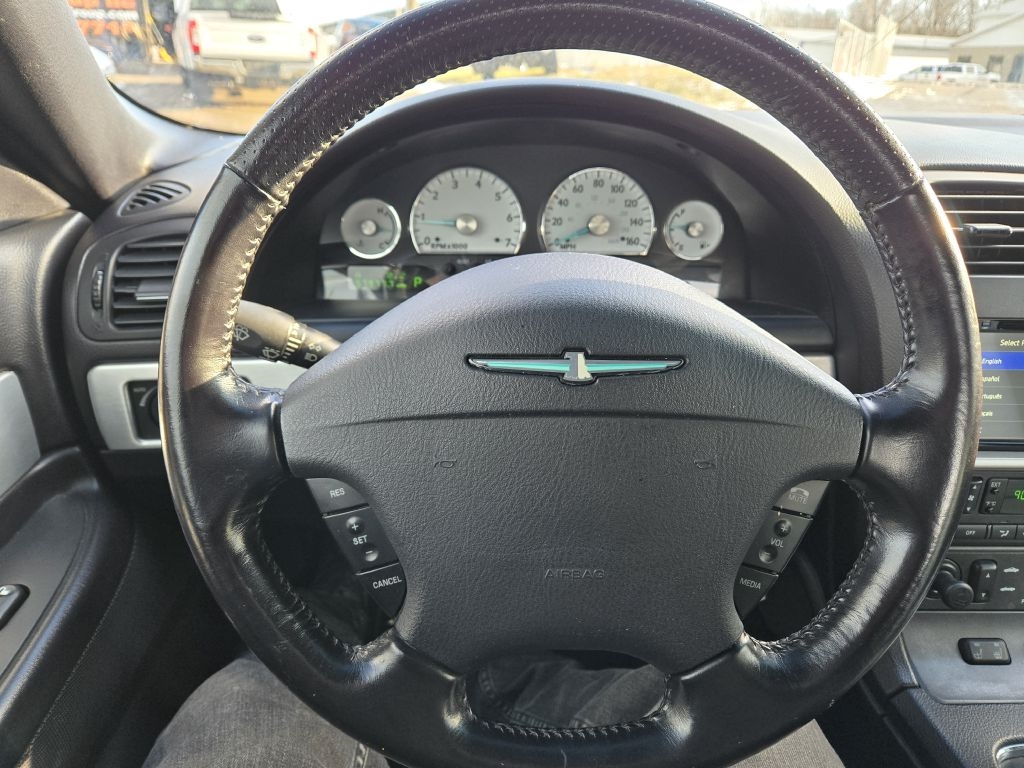 Ford Thunderbird Deluxe 2003