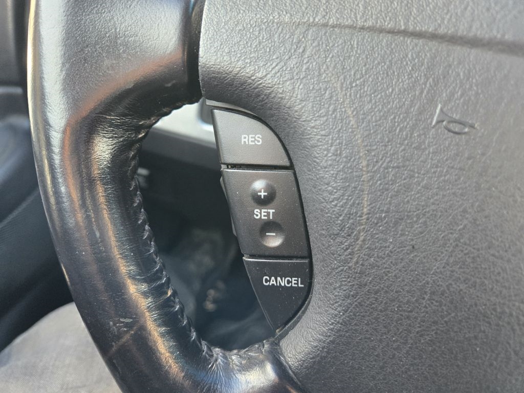 Ford Thunderbird Deluxe 2003