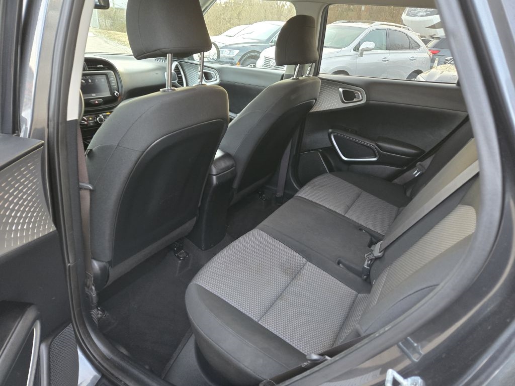 Kia Soul LX CVT 2022