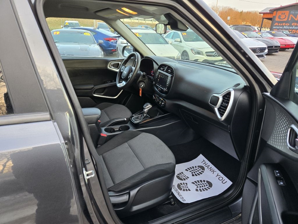 Kia Soul LX CVT 2022