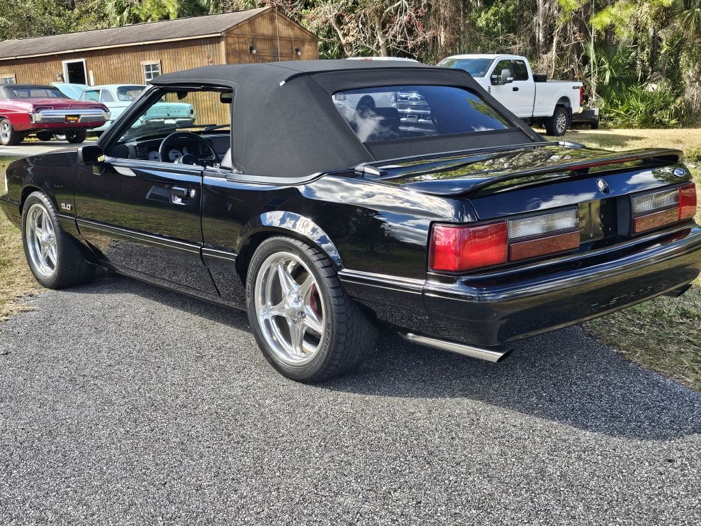 Ford Mustang  1989