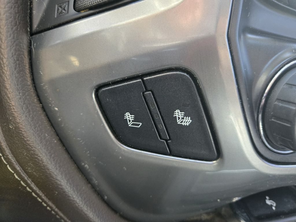 Chevrolet Silverado 1500 LTZ Crew Cab 4WD 2015