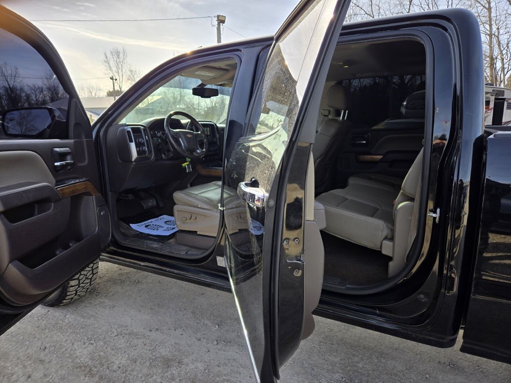 Chevrolet Silverado 1500 LTZ Crew Cab 4WD 2015