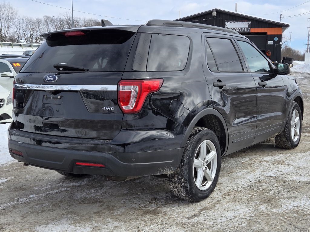 Ford Explorer Base 4WD 2019