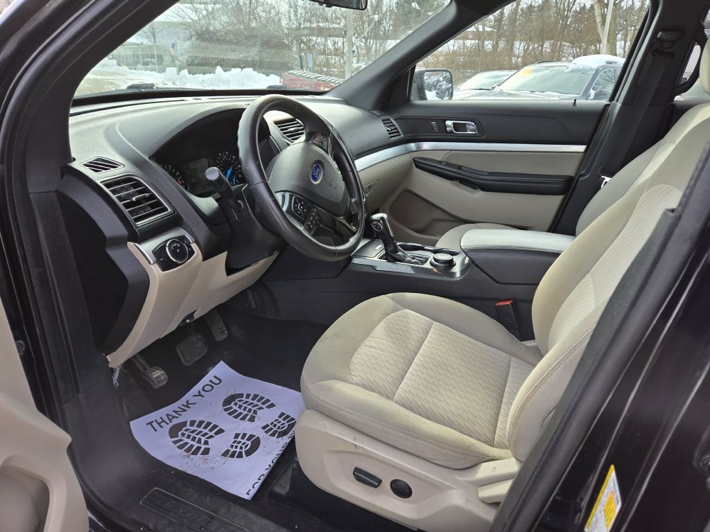 Ford Explorer Base 4WD 2019