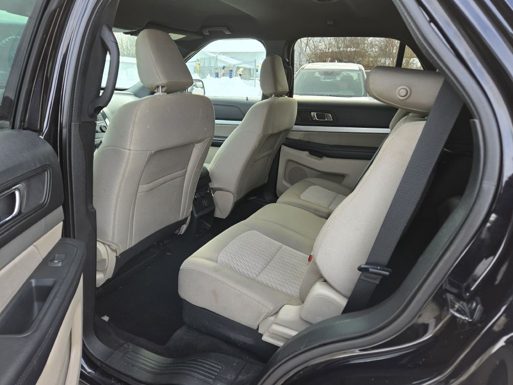 Ford Explorer Base 4WD 2019