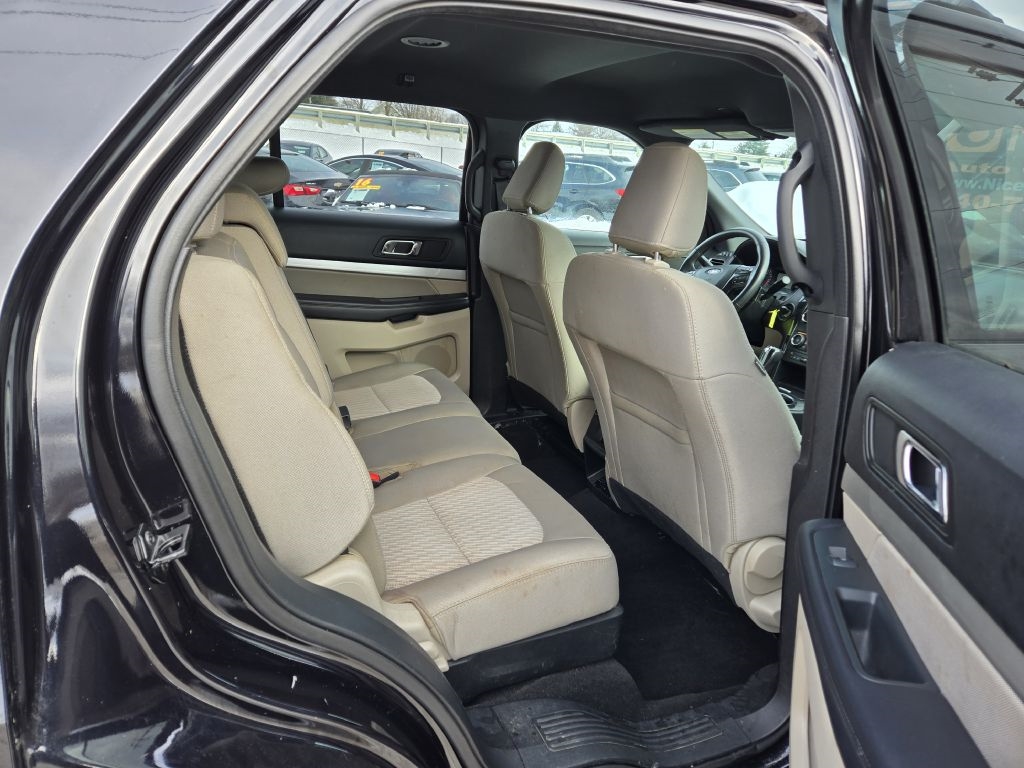 Ford Explorer Base 4WD 2019