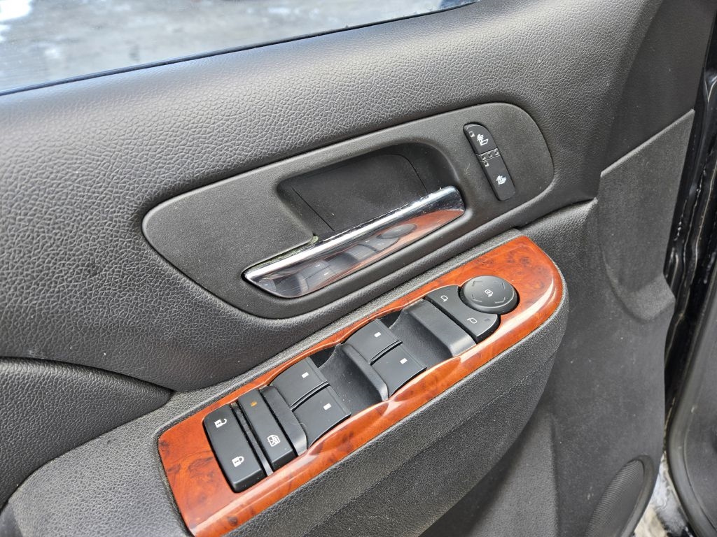 Chevrolet Tahoe LT 4WD 2012