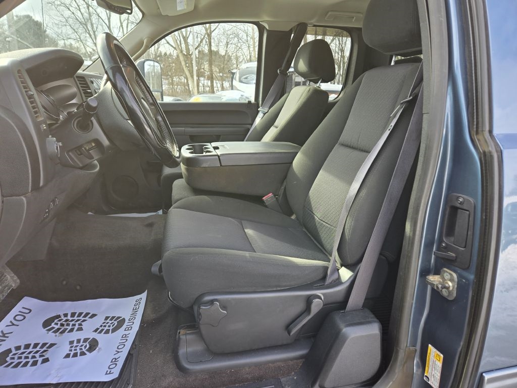 GMC Sierra 2500HD SLE Ext. Cab 4WD 2011