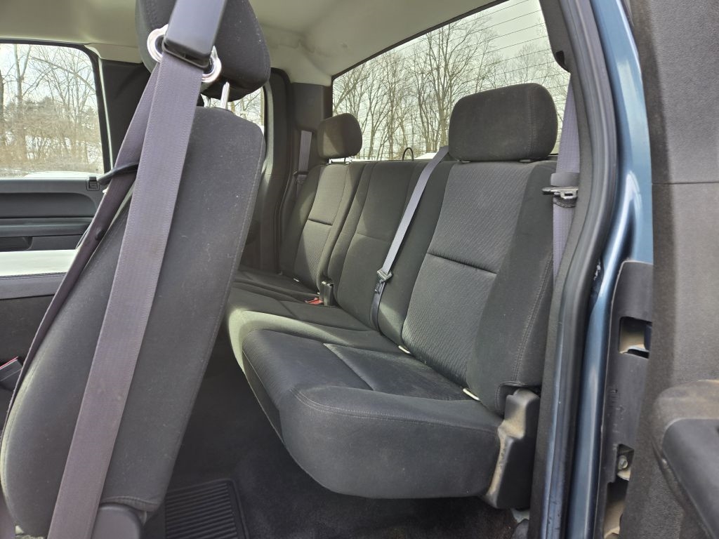 GMC Sierra 2500HD SLE Ext. Cab 4WD 2011