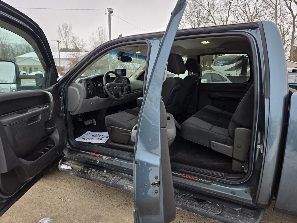 GMC Sierra 1500 SL Crew Cab 4WD 2011