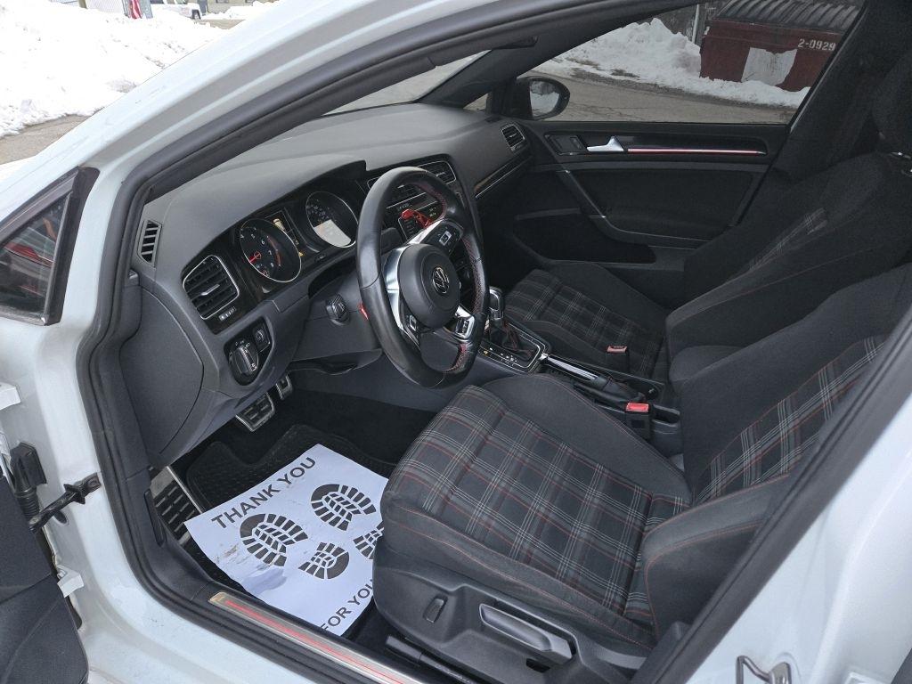 Volkswagen GTI S 6A 4-Door 2016