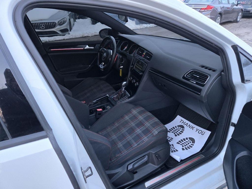 Volkswagen GTI S 6A 4-Door 2016