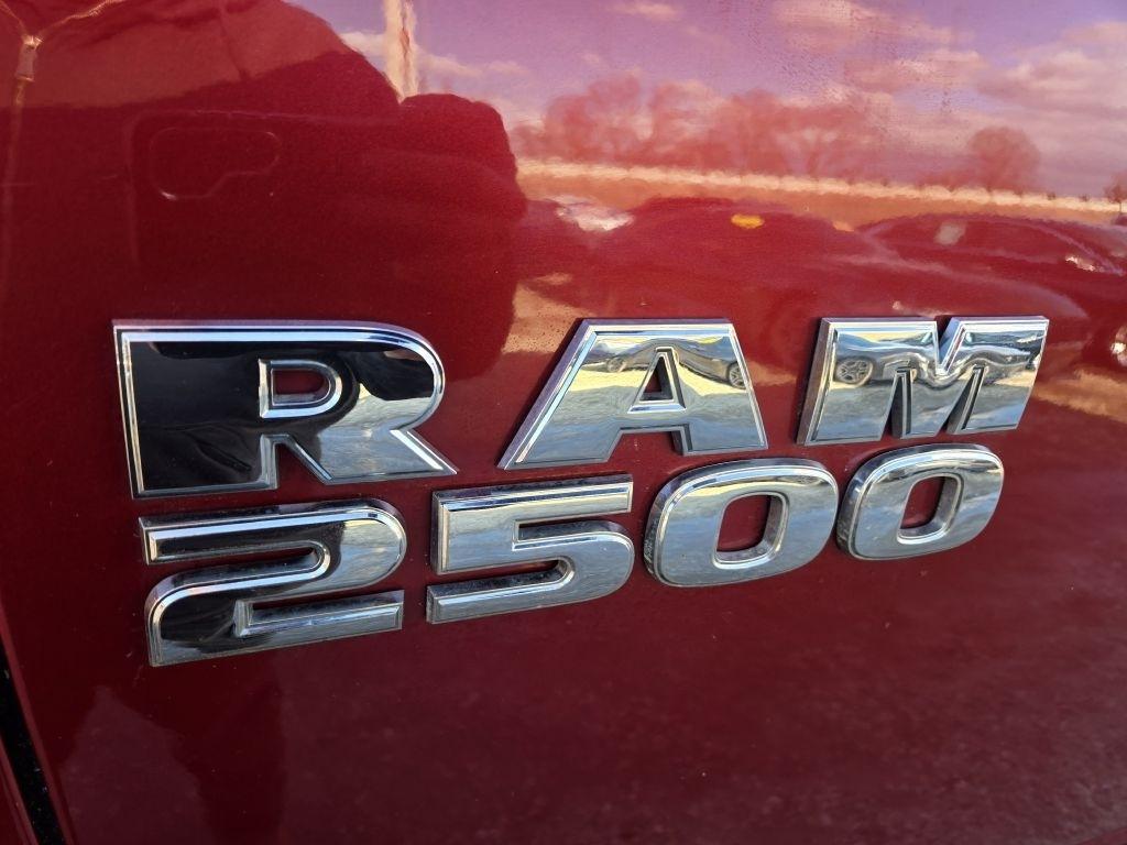 RAM 2500 Tradesman Crew Cab SWB 4WD 2015
