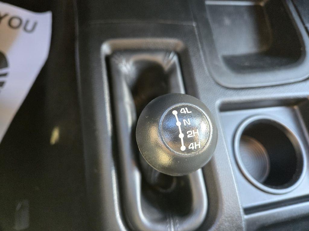 RAM 2500 Tradesman Crew Cab SWB 4WD 2015