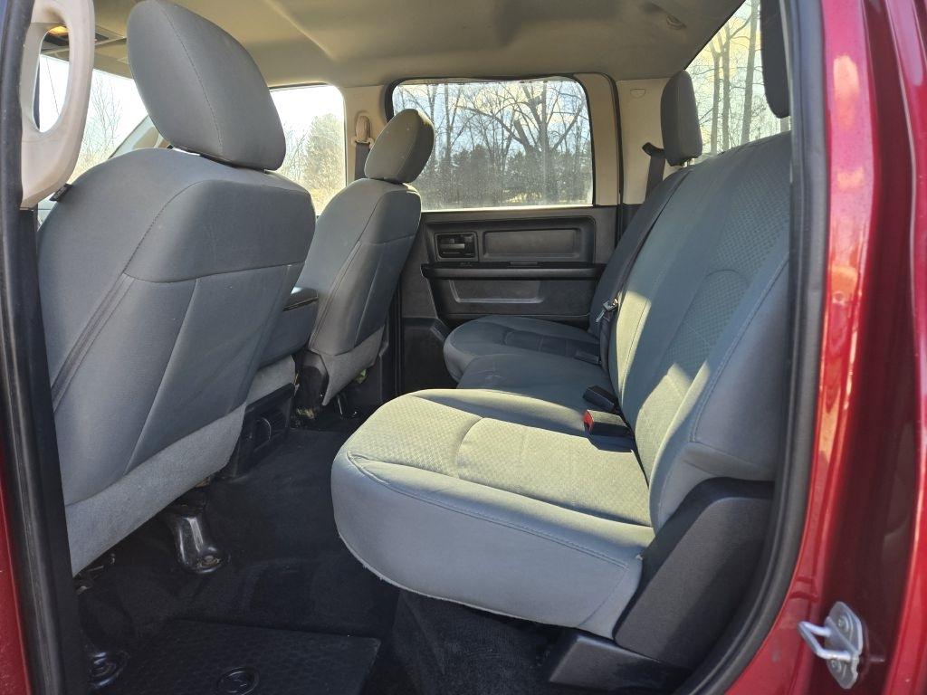 RAM 2500 Tradesman Crew Cab SWB 4WD 2015