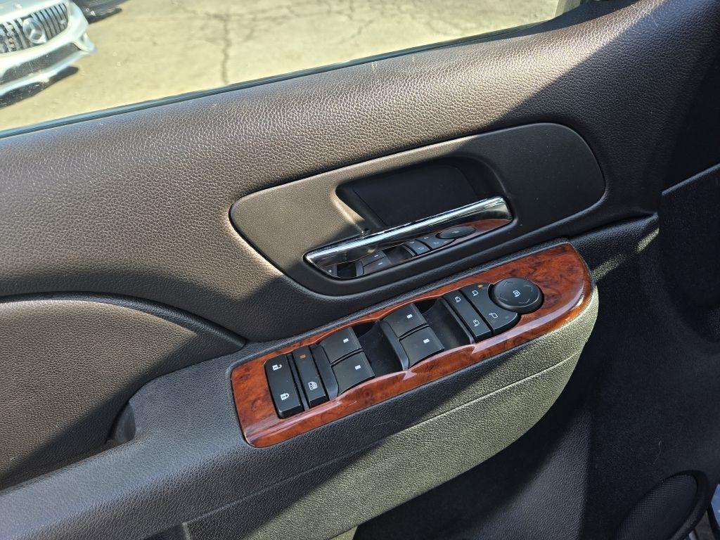 Chevrolet Tahoe LS 4WD 2012