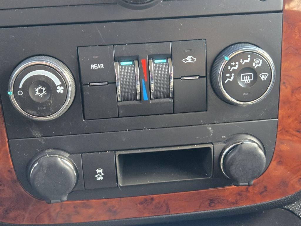 Chevrolet Tahoe LS 4WD 2012