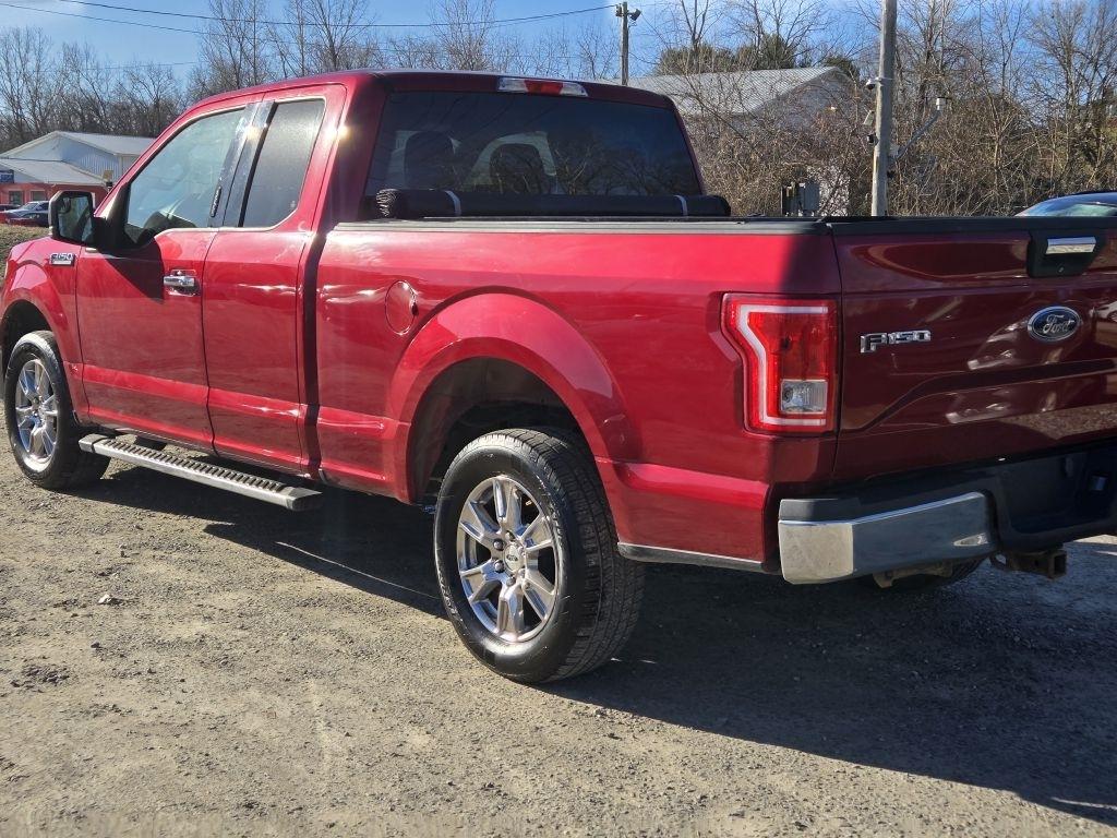 Ford F-150 XLT SuperCab 8-ft. 2WD 2015