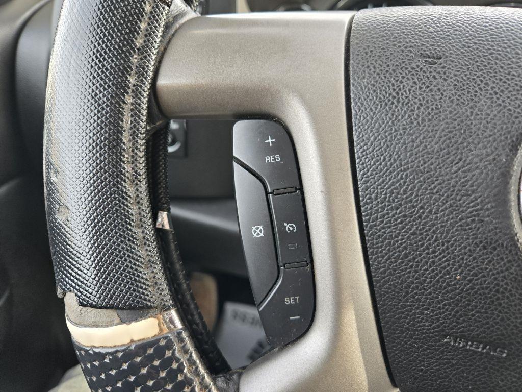 Chevrolet Silverado 1500 LT Crew Cab 4WD 2012