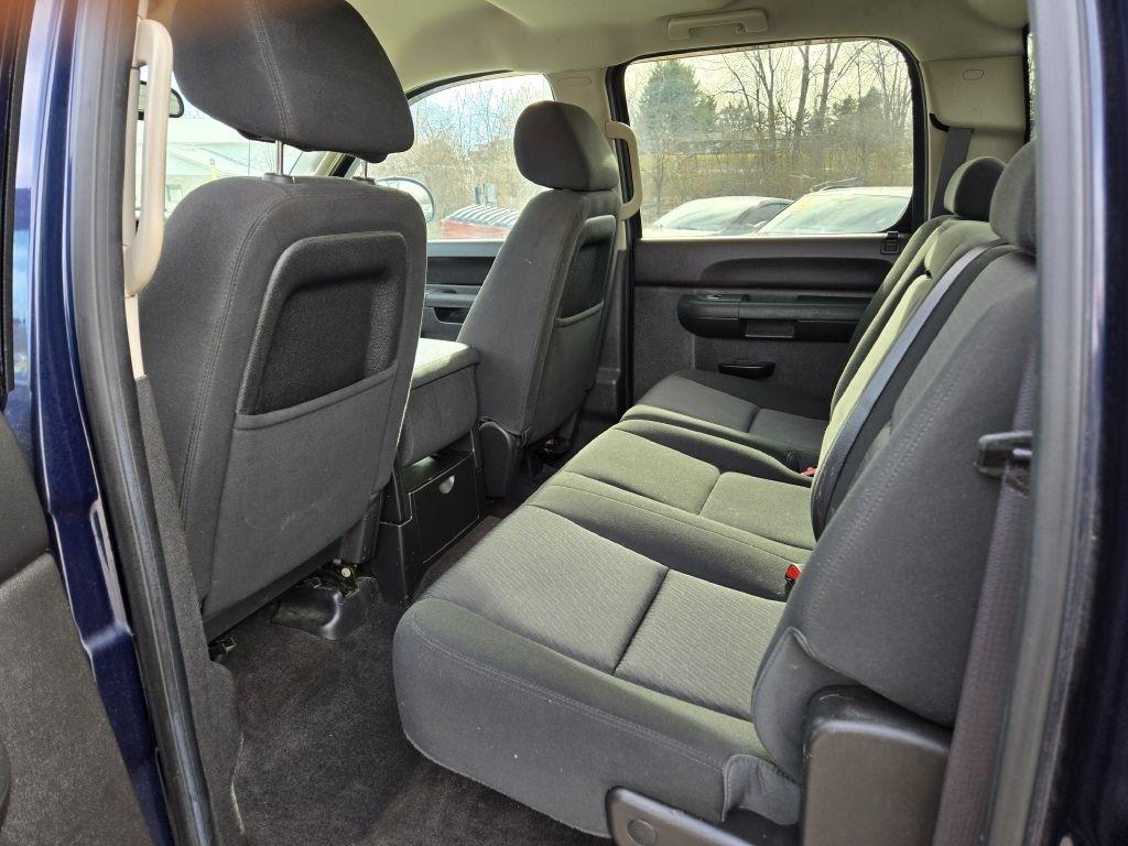 Chevrolet Silverado 1500 LT Crew Cab 4WD 2012