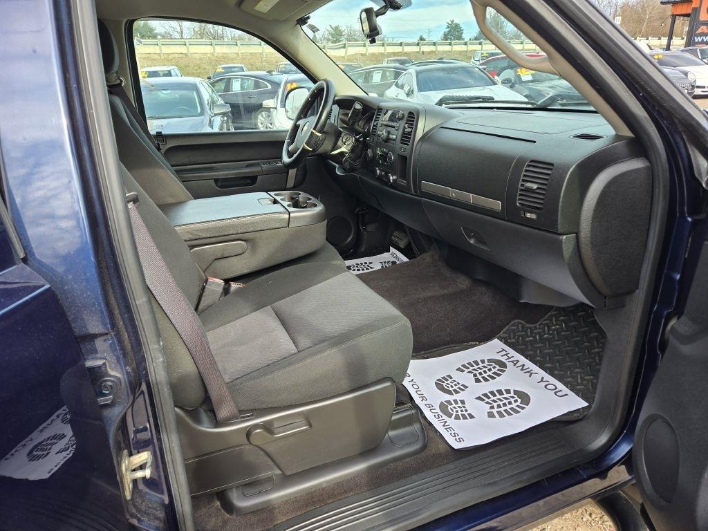 Chevrolet Silverado 1500 LT Crew Cab 4WD 2012