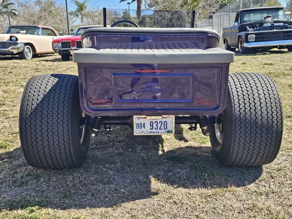 Ford T-Bucket Roadster  1923