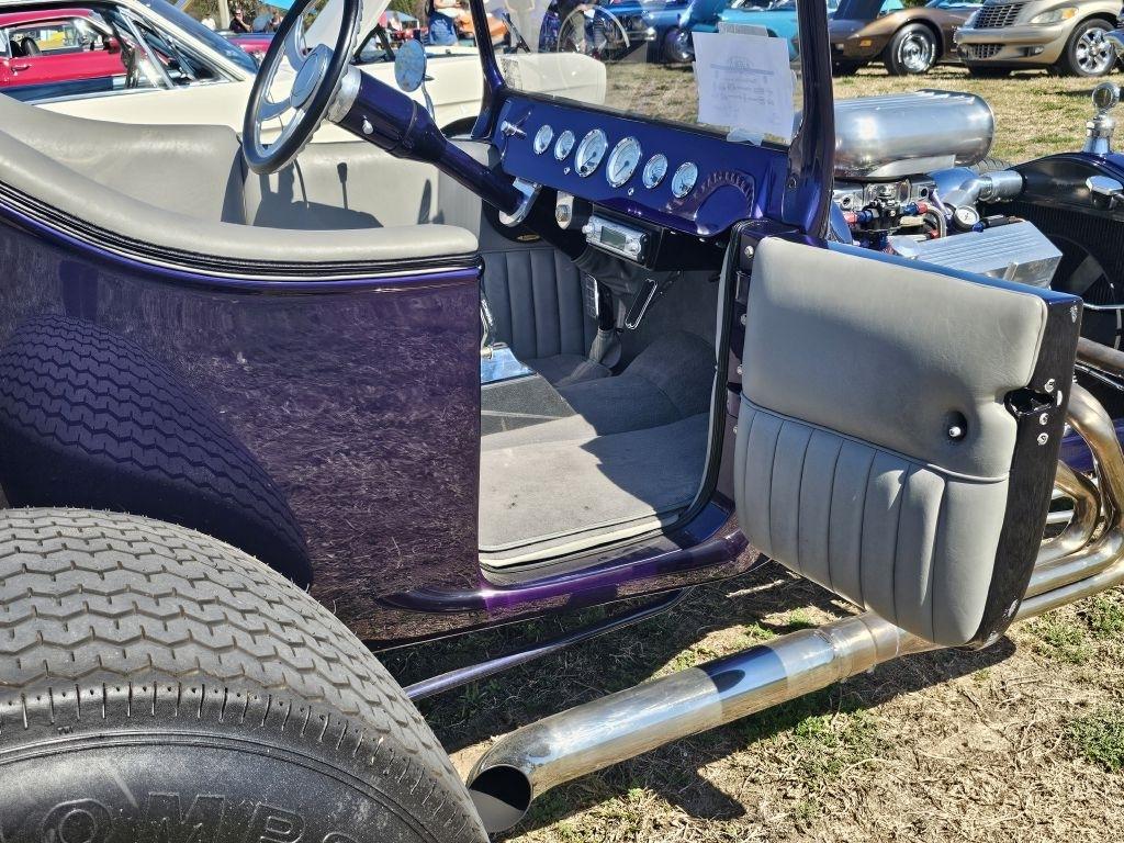 Ford T-Bucket Roadster  1923