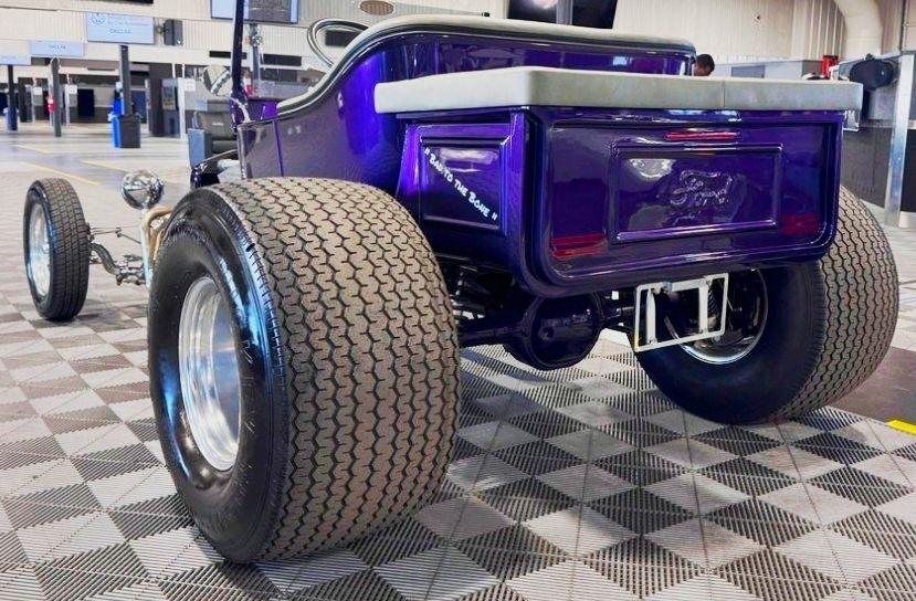 Ford T-Bucket Roadster  1923